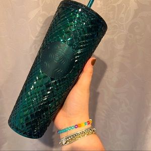 Starbucks Holiday 2021 24 oz. Green tumbler